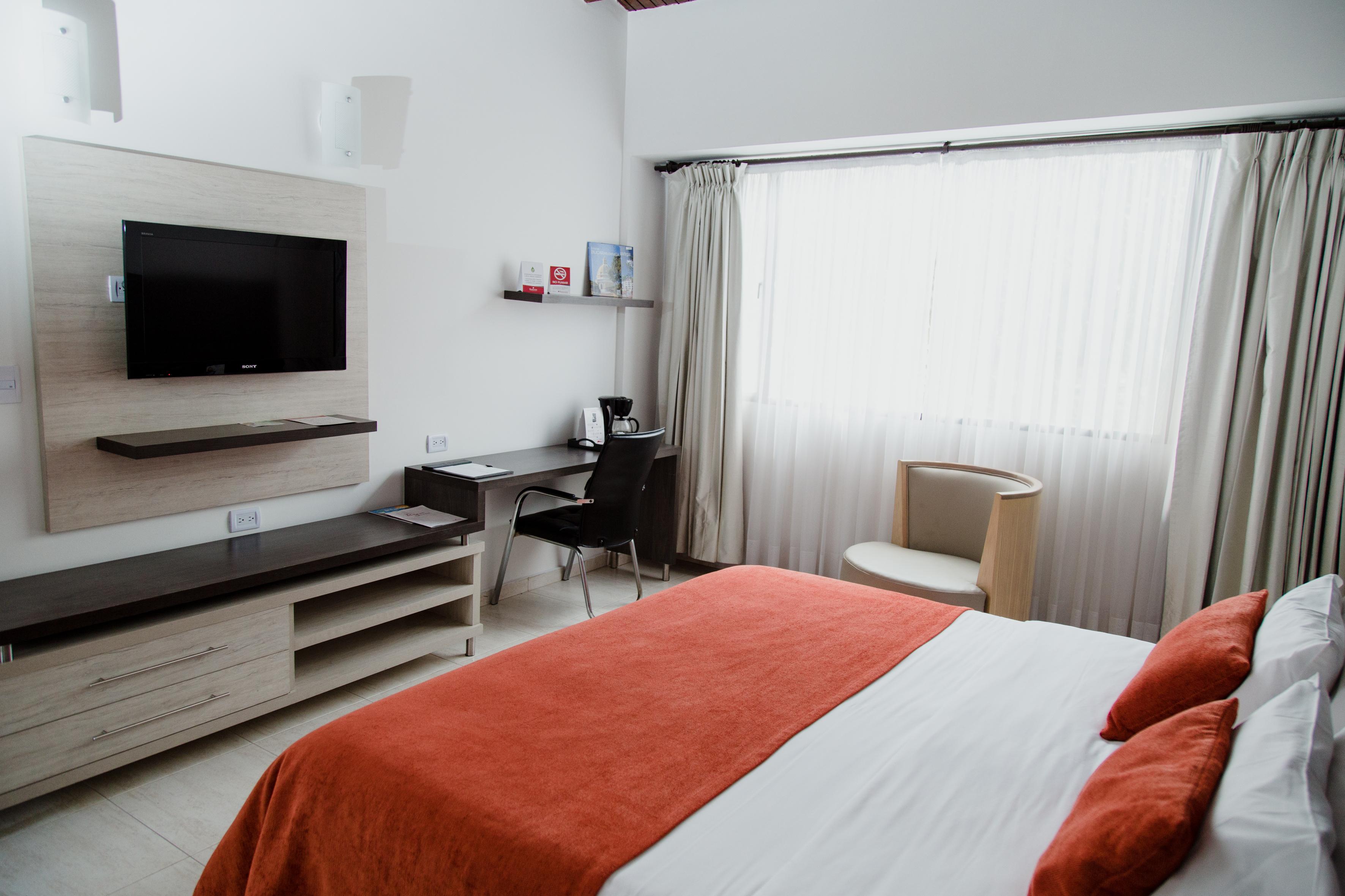 Hotel San Juan Internacional Giron Bagian luar foto