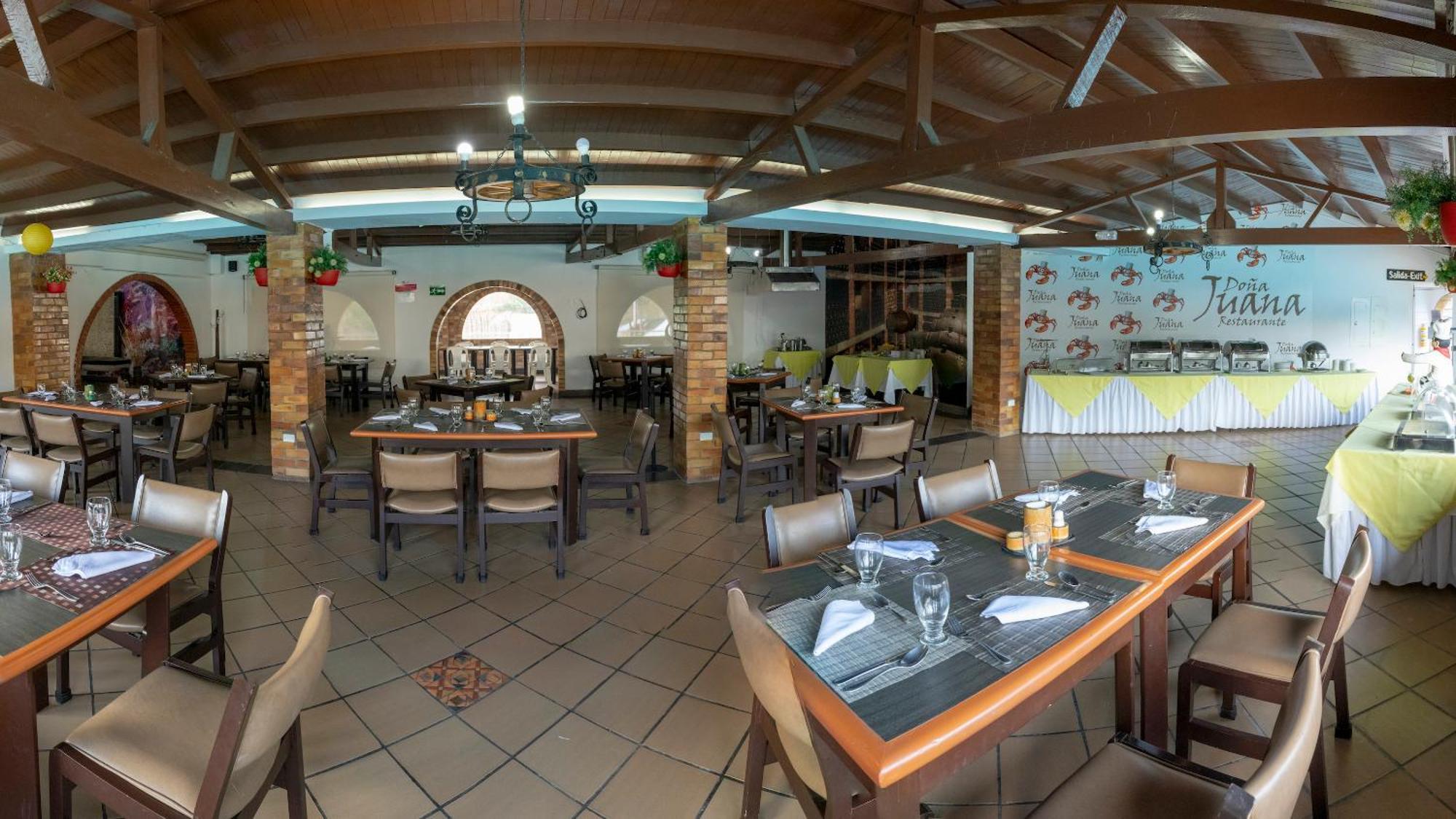 Hotel San Juan Internacional Giron Bagian luar foto