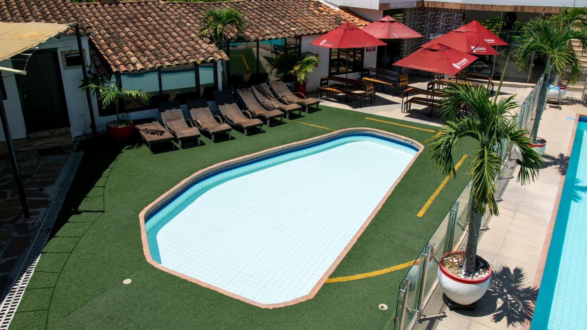 Hotel San Juan Internacional Giron Bagian luar foto