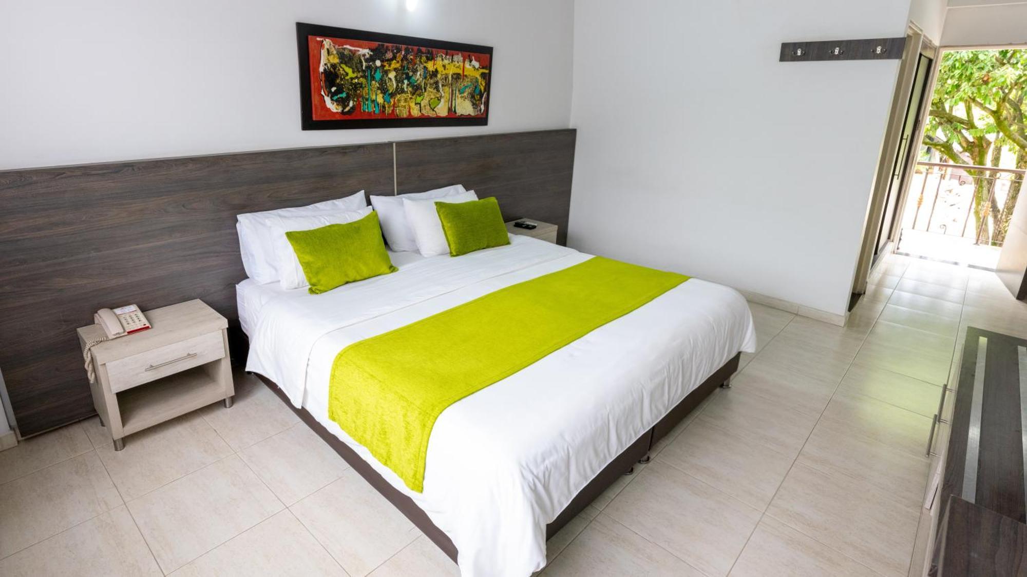 Hotel San Juan Internacional Giron Bagian luar foto